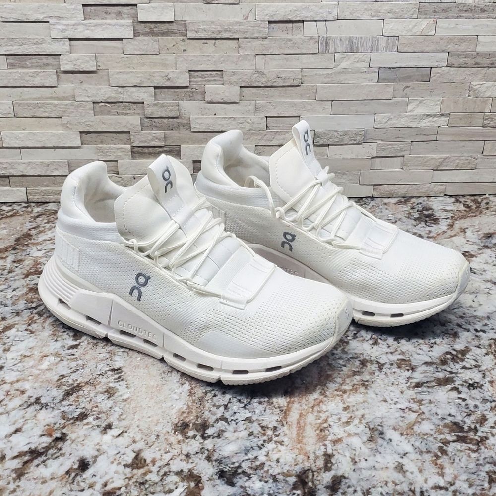 Cloudnova Running shoes